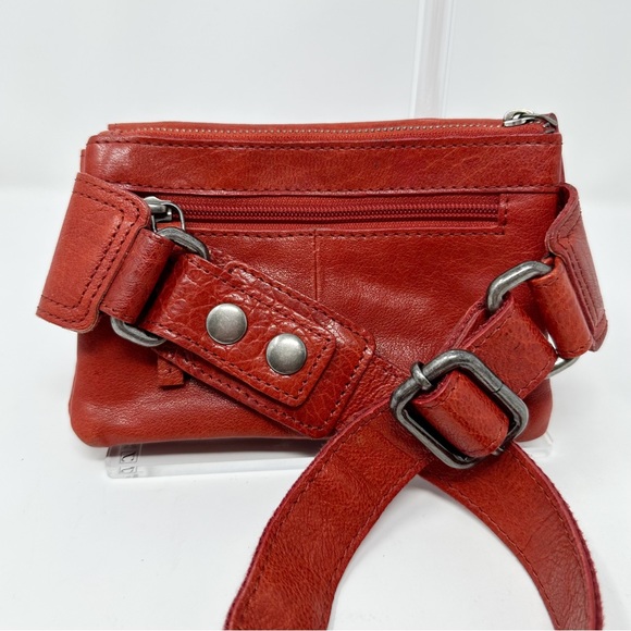 SPIKES & SPARROW RED LEATHER WAIST BAG WITH BUCKLE/FANNY PACK - Picture 10 of 15